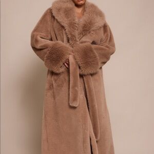 NWT PLT Oversized faux fur coat with belt